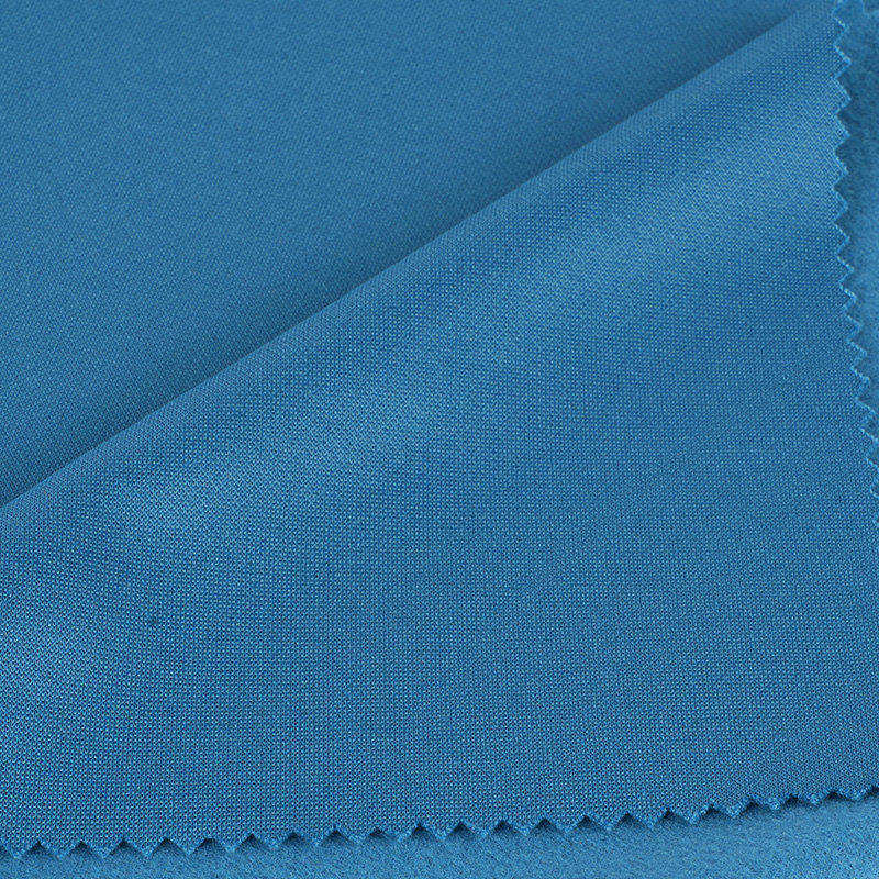 23p164 rynka-resistent 100% polyestertyg för stadssporter och fritidsslitage